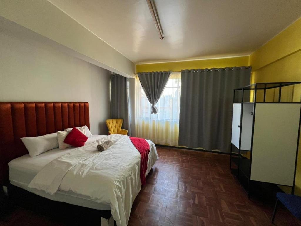 R300 room photo